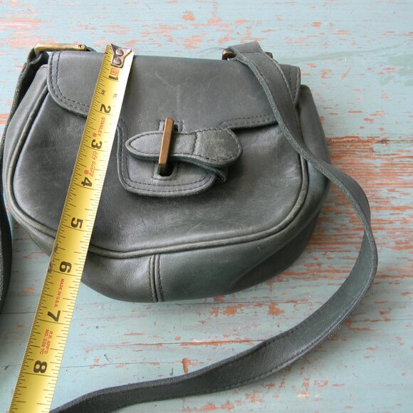 J.G. Hook Accessories Green Leather Shoulder Crossbody Flap Purse Bag Brass Loop - Picture 3 of 9